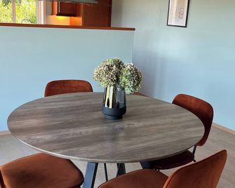Villa Horten - Fjord View Retreat in Horten, Norway - Horten - Dining room