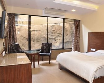 Hotel Royale Palace - Mount Abu