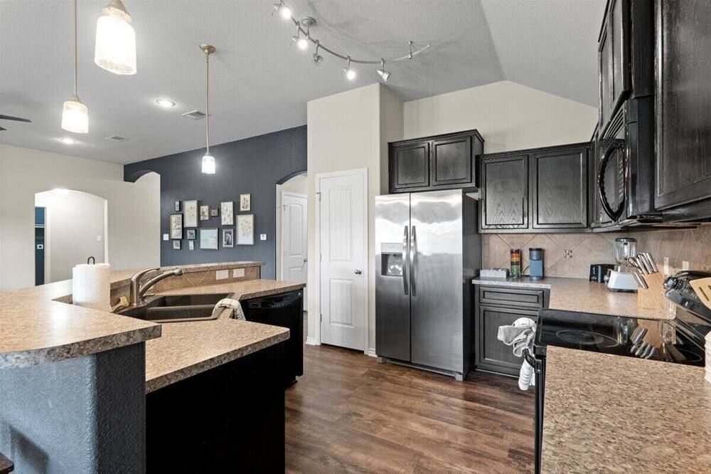 Comfortable 3BR Home in Salado - Salado - Kuchyň