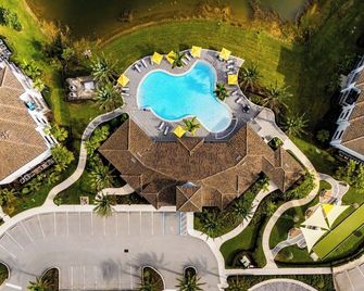 Fort Myers 2br Condo Pool Bbq Area - Fort Myers - Pool