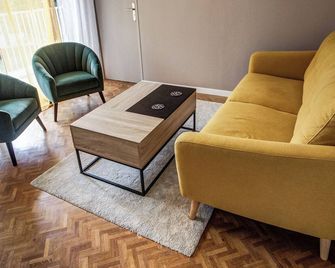 Appartement Rennes Gare - רן - סלון