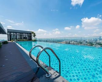 Ekocheras Cozy Suite by Guestonic - Kuala Lumpur - Pool