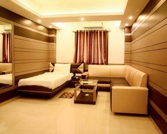 Hotel S G International - Dhanbād - Bedroom