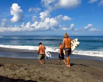 Mojosurf Camp Canggu - North Kuta