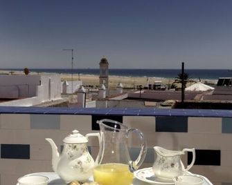 Hostal El Alojado de Velarde - Conil de la Frontera