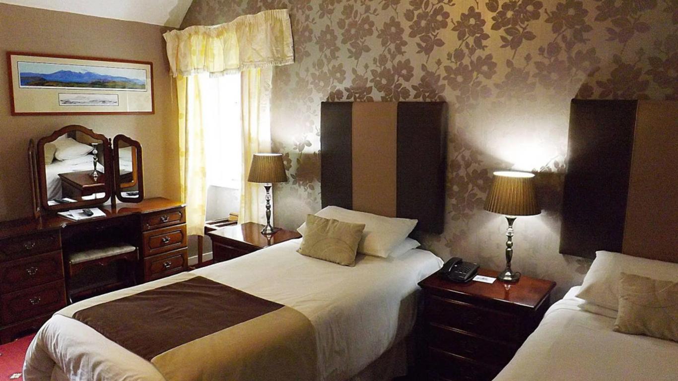 Cairndow Stagecoach Inn