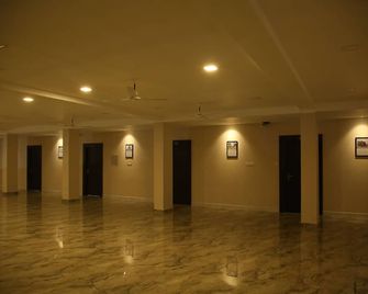 Kings Residency - Tiruvannāmalai - Corridoio