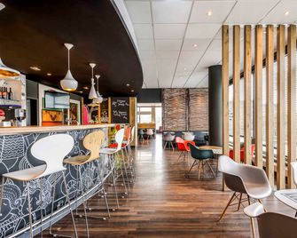 Ibis Hotel Würzburg City - וירצבורג - בר