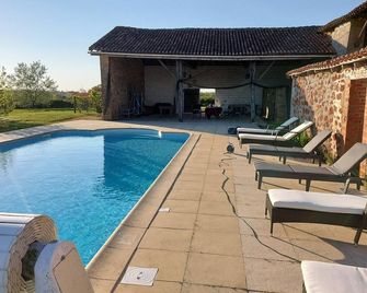 Beautiful Countryside Escape for 10 - 30 Guests- Exclusive Use - Availles-Limouzine - Piscina