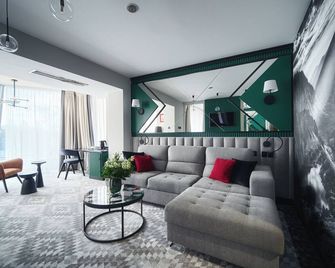 فندق ريسي - زاكوباني - غرفة معيشة