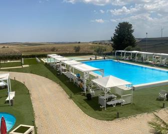 Tenuta Lo Cuoccio - Gravina in Puglia - Piscine