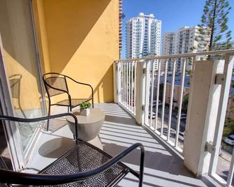 Suites at 23 Palms By RocketStay - Miami - Balcony