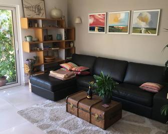 Chambre de Charme Avec Jardin en Alsace - Habsheim