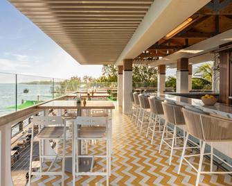 Three Waters Resort and Marina, Islamorada, a Tribute Portfolio Resort - Islamorada - Restaurante