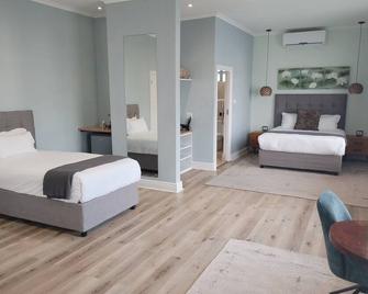 Mypond Stenden Hotel - Port Alfred - Schlafzimmer