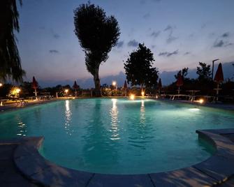 La Corte San Lorenzo - Moscazzano - Pool