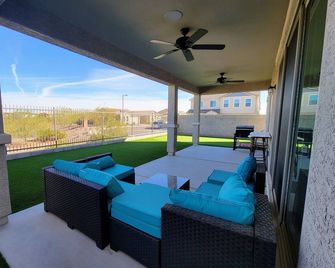 Your Perfect Family Friendly Arizona Getaway! - Buckeye - Balcón