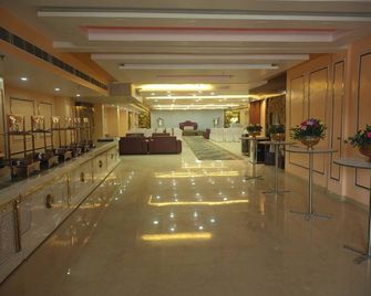 Hotel Elite Suites - Padrauna - Lobby