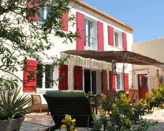 Les Jardins d'Holi appartement proche Uzès - Garrigues-Sainte-Eulalie - Edificio