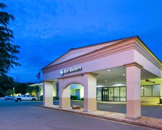 Best Western Leesburg Hotel & Conference Center - Leesburg - Edificio
