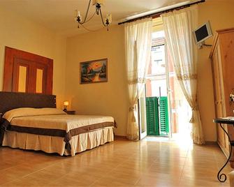 B&B Domus Gemi - Naples