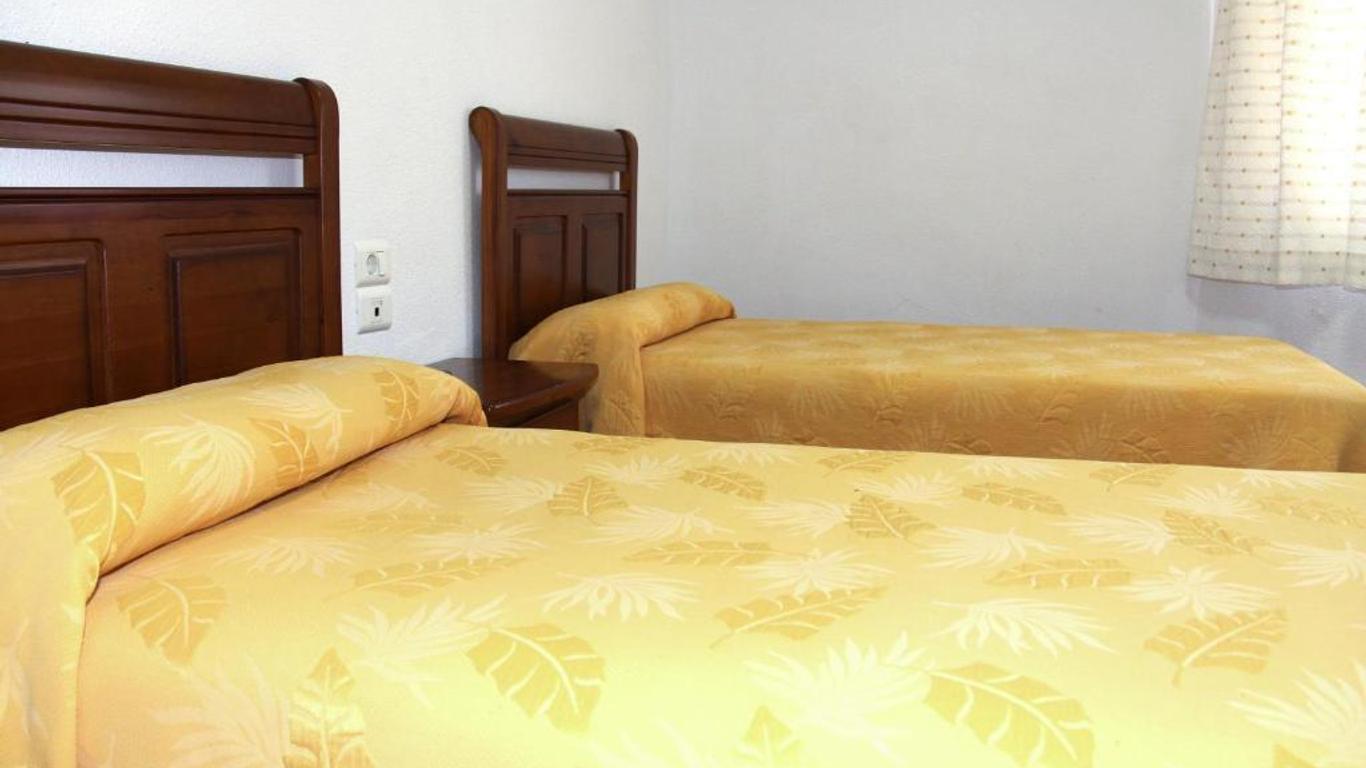 Hostal Restaurante La Masía