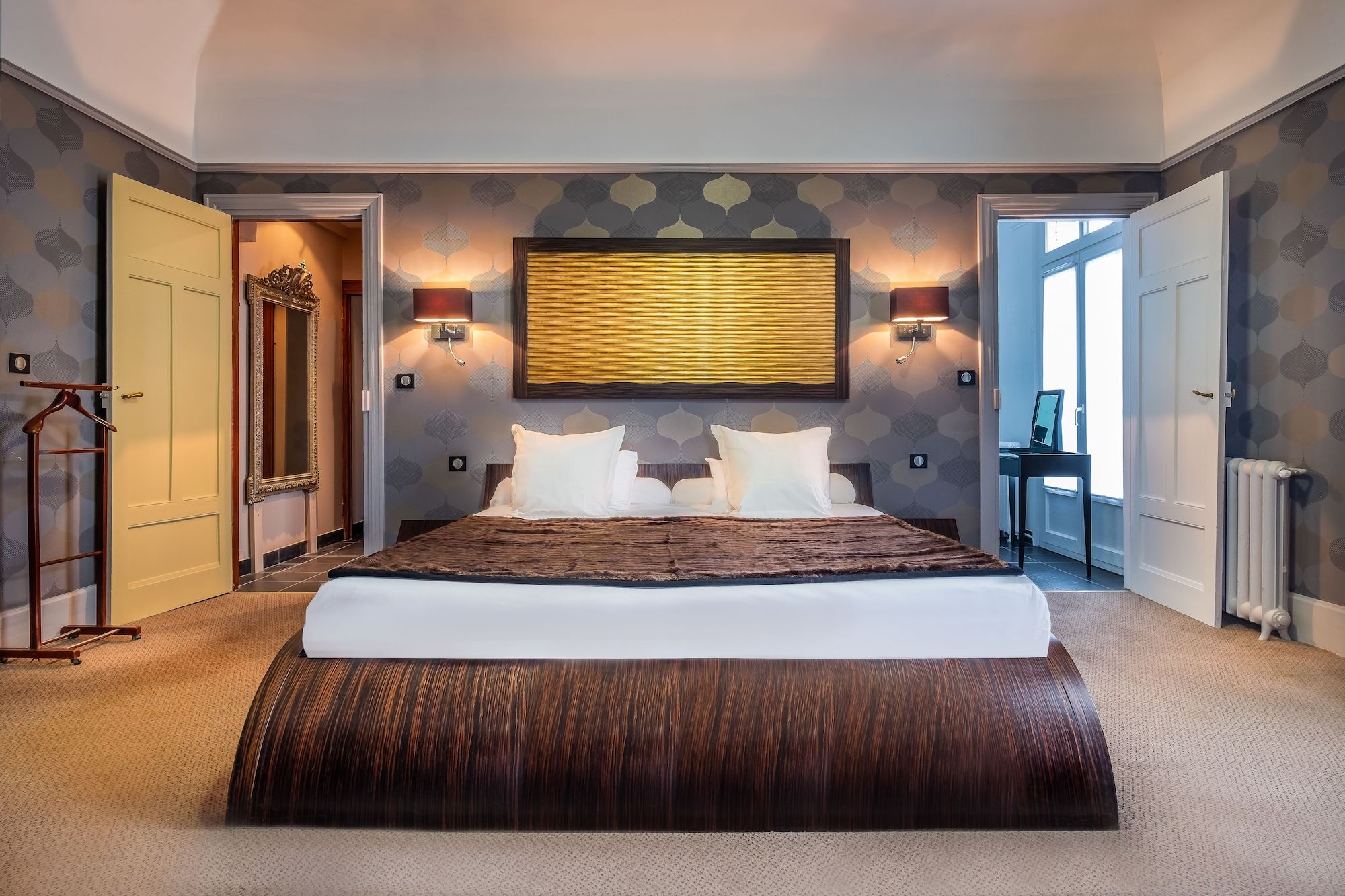 فندق لو غران - تور - غرفة نوم