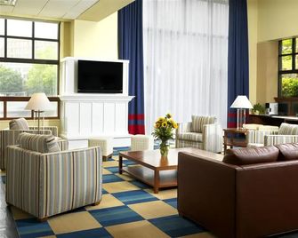 Four Points by Sheraton Philadelphia Airport - פילדלפיה - סלון