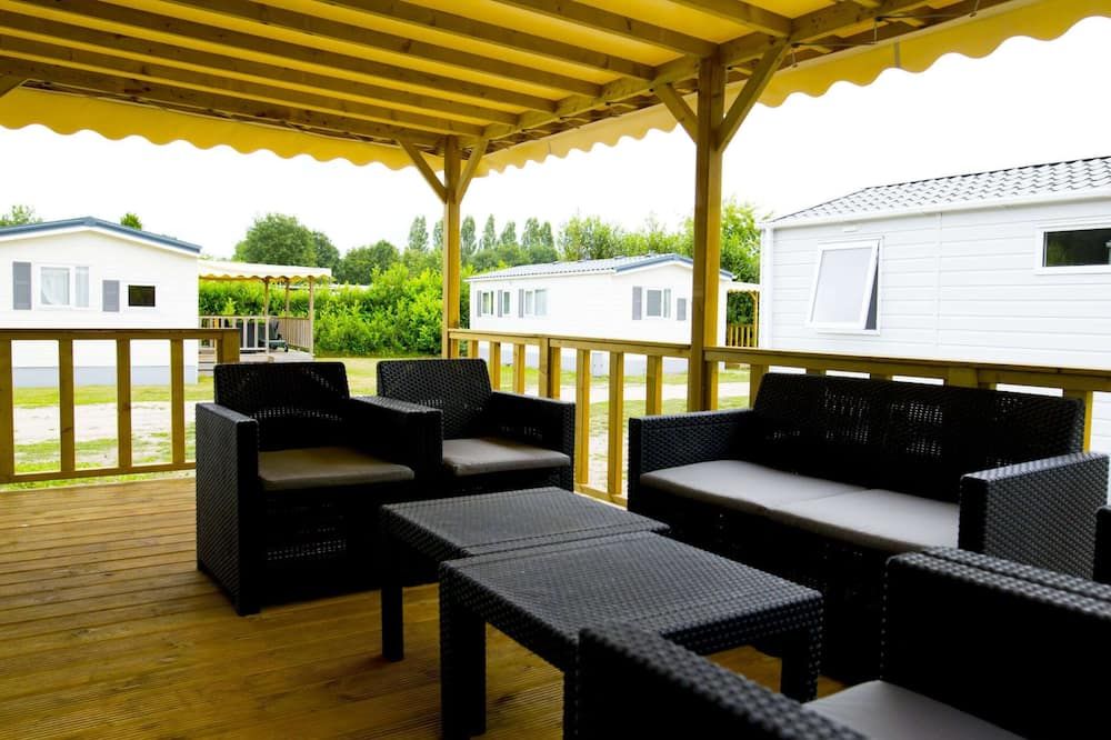 Lodge in Duinhoeve Near Dunes & Playground - Udenhout - Patio