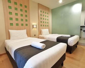 Hotel 98 - Kuching - Bedroom