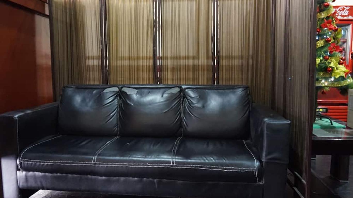 هالينا هوتل أفينيدا