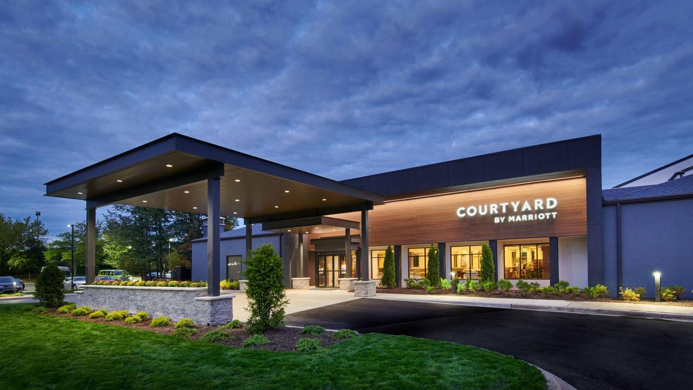 Courtyard by Marriott Chicago Lincolnshire