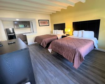 James River Inn & Suites - Newport News - Bedroom