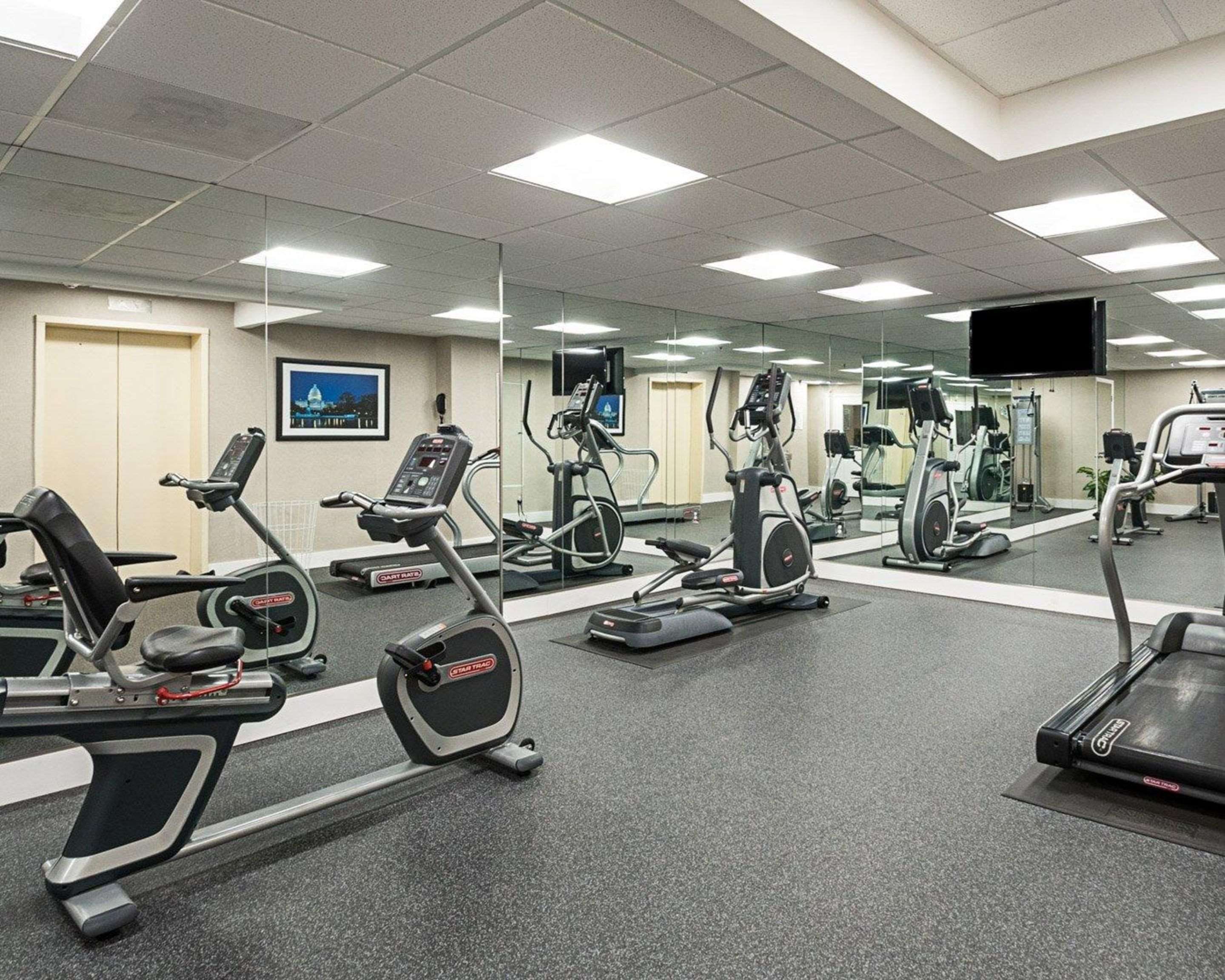 Comfort Inn Ballston 81 1 9 4 Arlington Hotel Deals