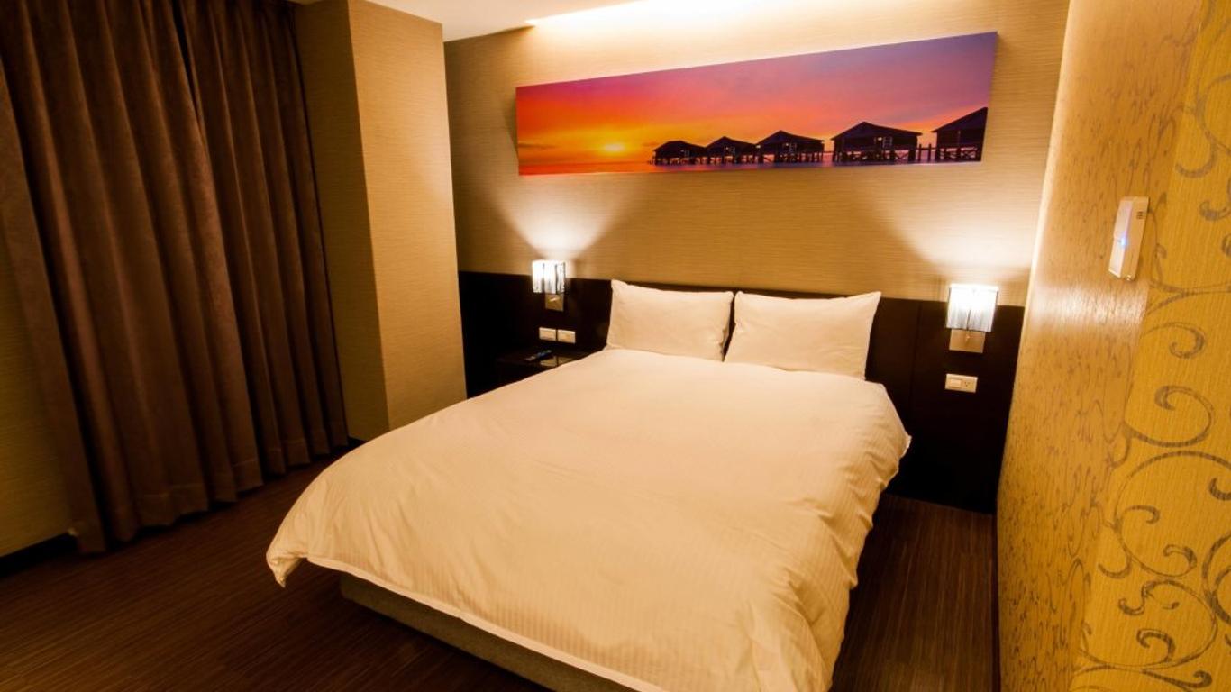 Golden Pacific Hotel