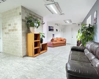 Genesis 4 Suites/Lofts Double - San Luis Potosí - Sala de estar