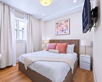 Casa Hotels Gerrard Fifa 2026 Group Stay - Toronto