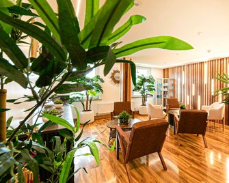 The Beaches Hotel - Prestatyn - Recepce