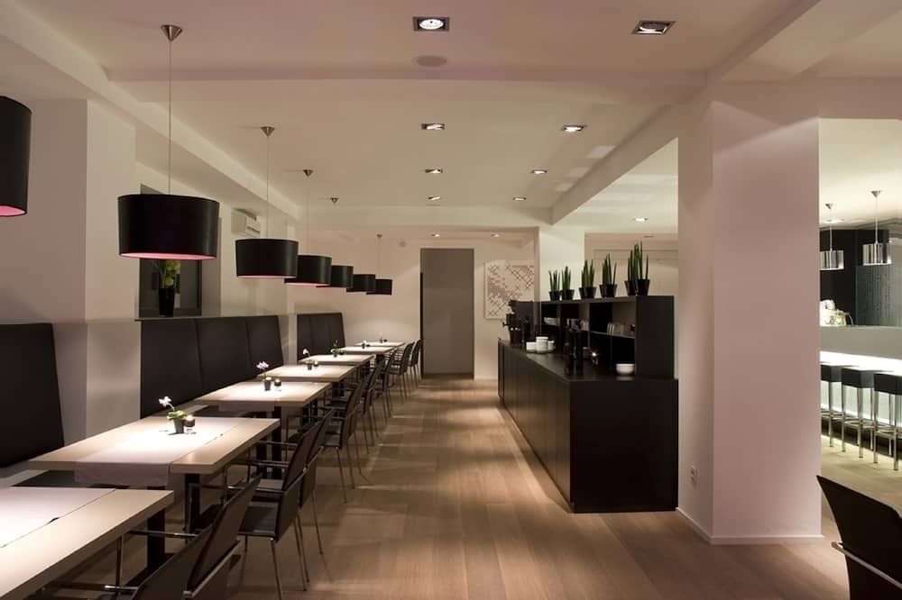 بيرل هوتل - فرانكفورت ام ماين - بار