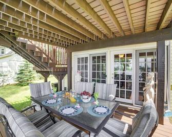 Michigan Lakefront Retreat with Kayaks and 2 Decks - Jackson - Patio