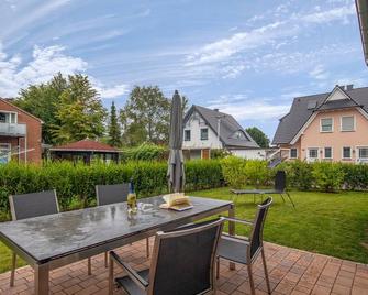 Ferienhaus Glebbe Fewo Glebbe 4 - Zingst - Binnenhof