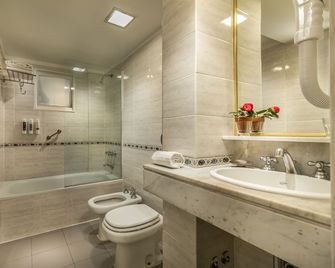 Up Viamonte Hotel - Buenos Aires - Baño