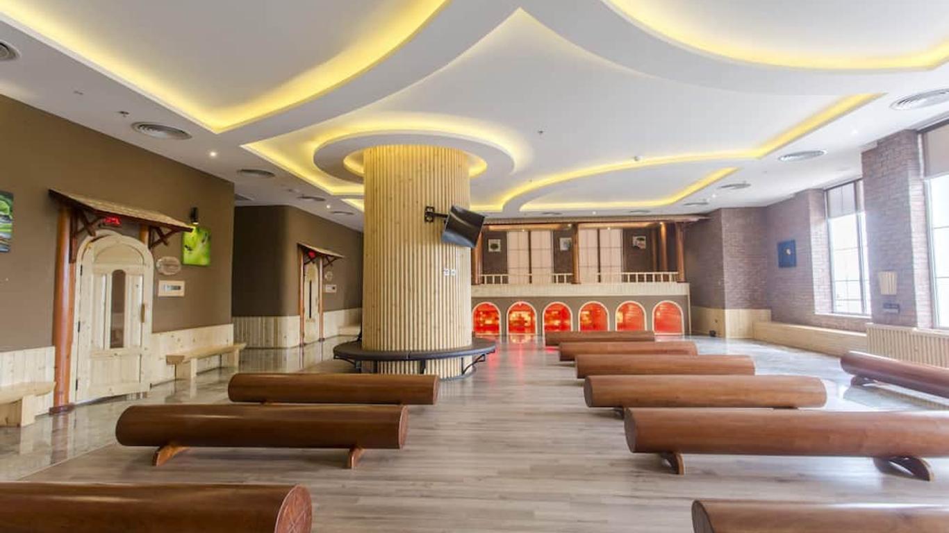 Wyndham Danang Golden Bay