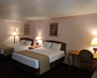 Saddle West Hotel and Casino and RV Park - Pahrump - Schlafzimmer