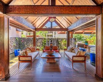 Hbr Couples Lockoff 7201, Ocean View, Quiet Location, Add'l Resort Fees - Princeville - Living room