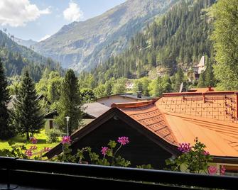 جروبرز هوتل أبارتمنتس جاستين - باد غاستيين - شرفة