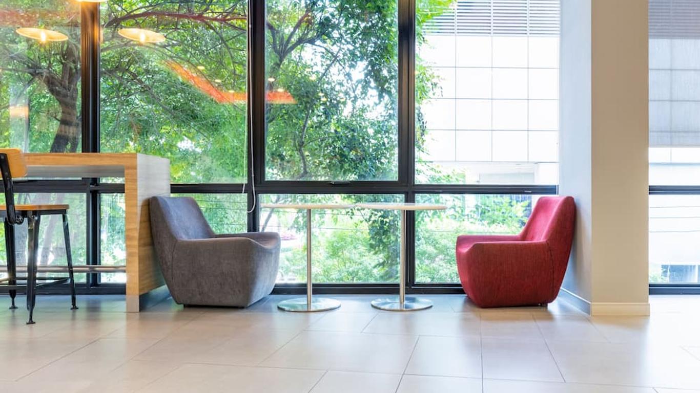 레드 플래닛 방콕 수라웡