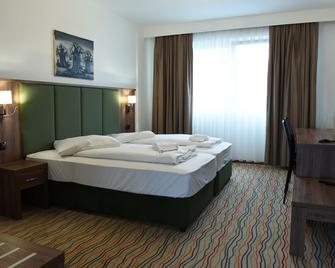 Hotel Olive Inn - Aschaffenburg - Bedroom