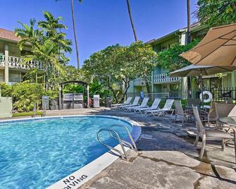 Downtown Kailua-Kona Escape Steps to Ocean! - Kailua-Kona - Pool