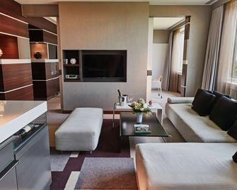 شتايجنبرجر إيربورت هوتل - فرانكفورت ام ماين - غرفة معيشة